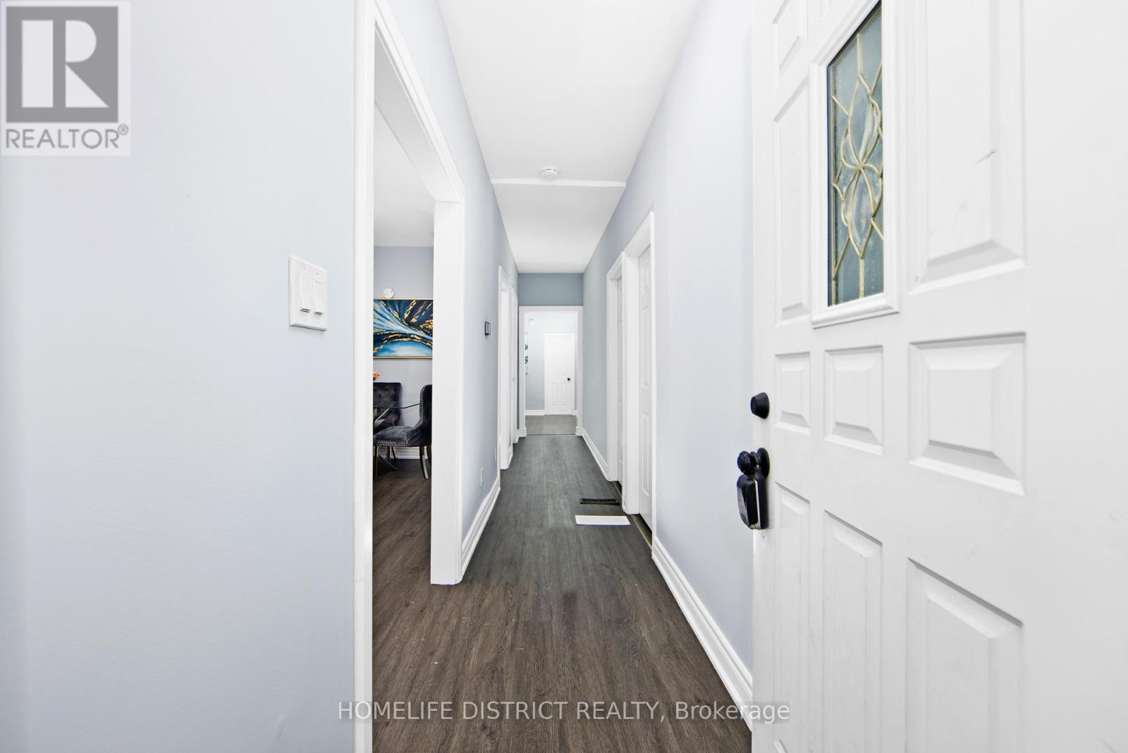Photo 8 of 26 Brock Street E, Oshawa ON