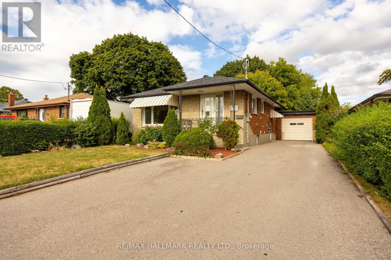 Photo 13 of Main 415 Stevenson Road N, Oshawa ON