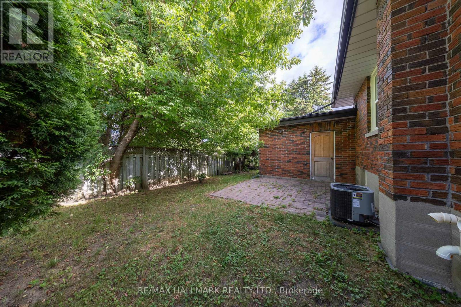 Photo 10 of Main 415 Stevenson Road N, Oshawa ON