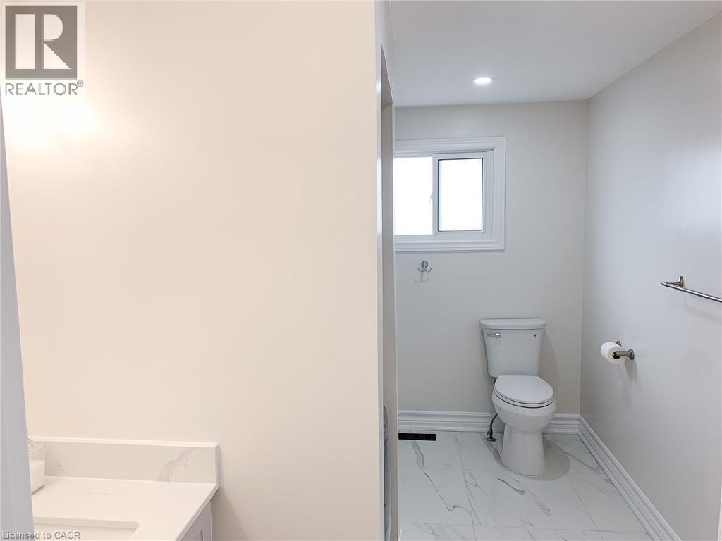 Photo 5 of 109 Biehn Drive Unit Upper, Kitchener ON