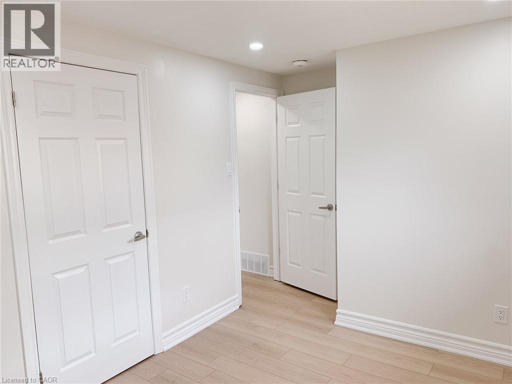 Photo 8 of 109 Biehn Drive Unit Upper, Kitchener ON