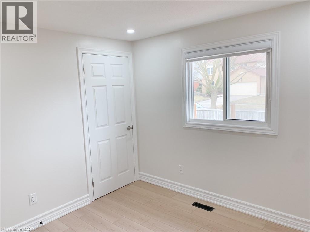 Photo 2 of 109 Biehn Drive Unit Upper, Kitchener ON