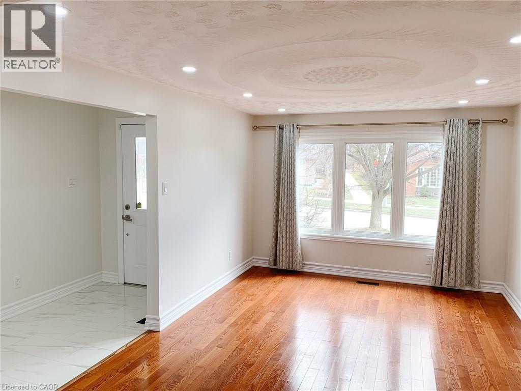 Photo 18 of 109 Biehn Drive Unit Upper, Kitchener ON