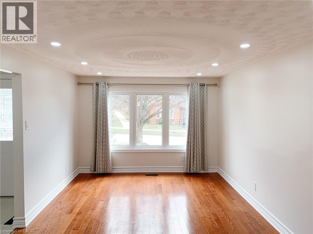 Photo 9 of 109 Biehn Drive Unit Upper, Kitchener ON