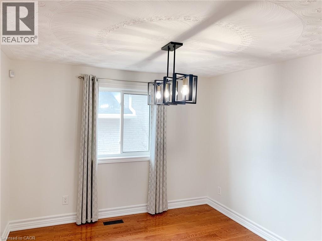 Photo 3 of 109 Biehn Drive Unit Upper, Kitchener ON