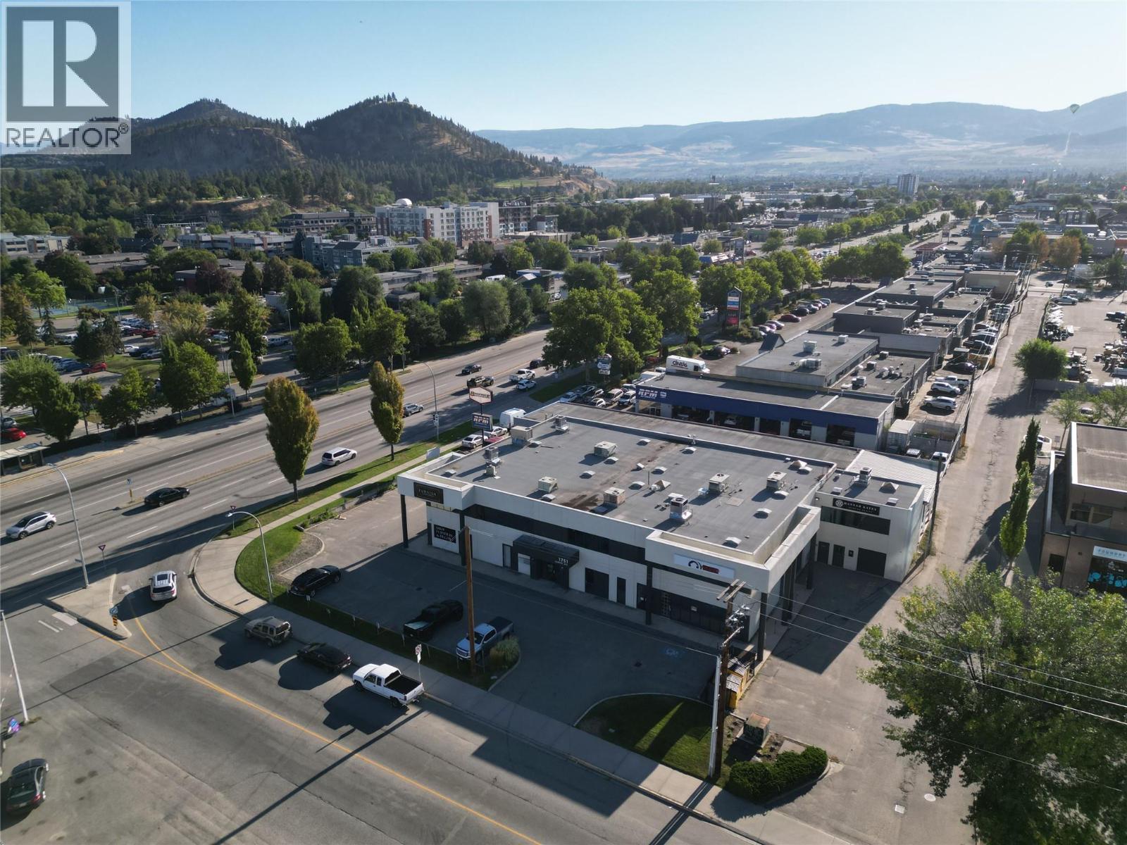 200 1751 Harvey Avenue, Kelowna