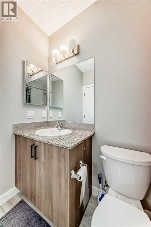 Photo 18 of 221 Midgrove Mews Sw, Airdrie AB