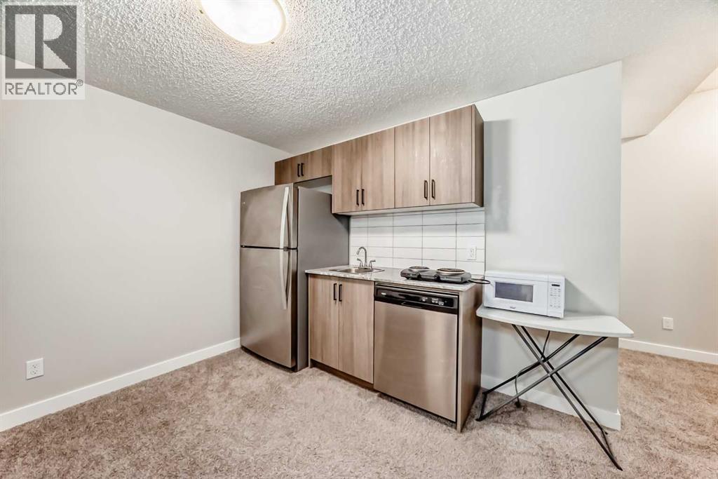 Photo 24 of 221 Midgrove Mews Sw, Airdrie AB