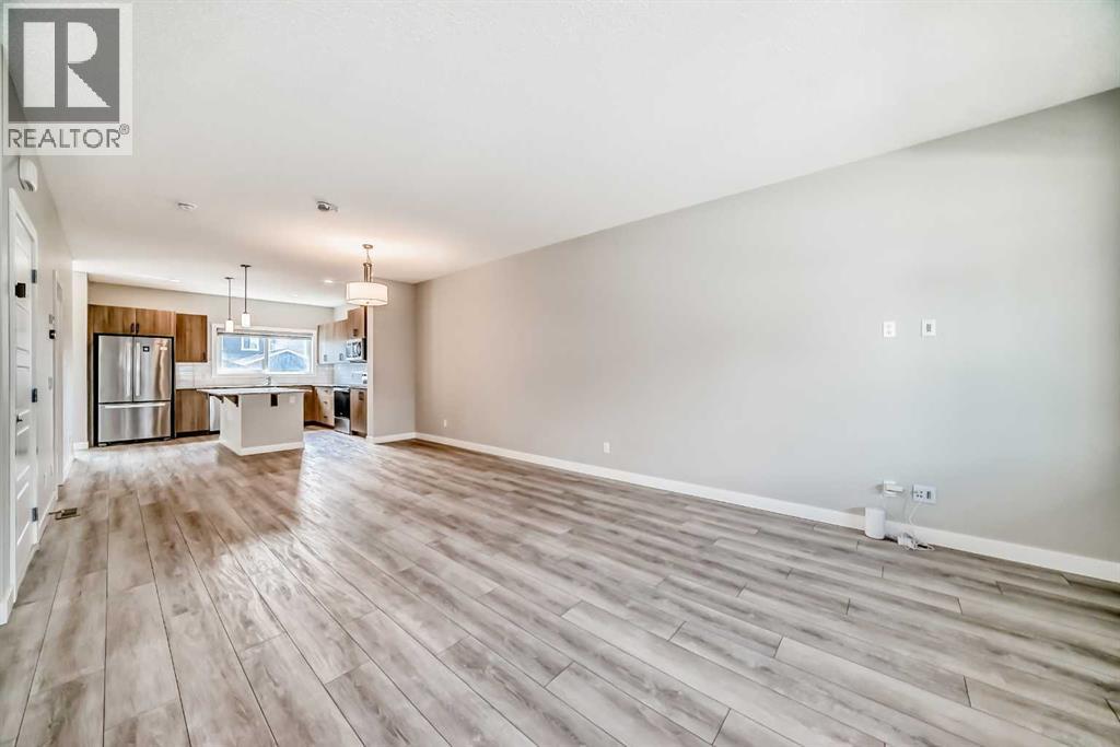 Photo 17 of 221 Midgrove Mews Sw, Airdrie AB