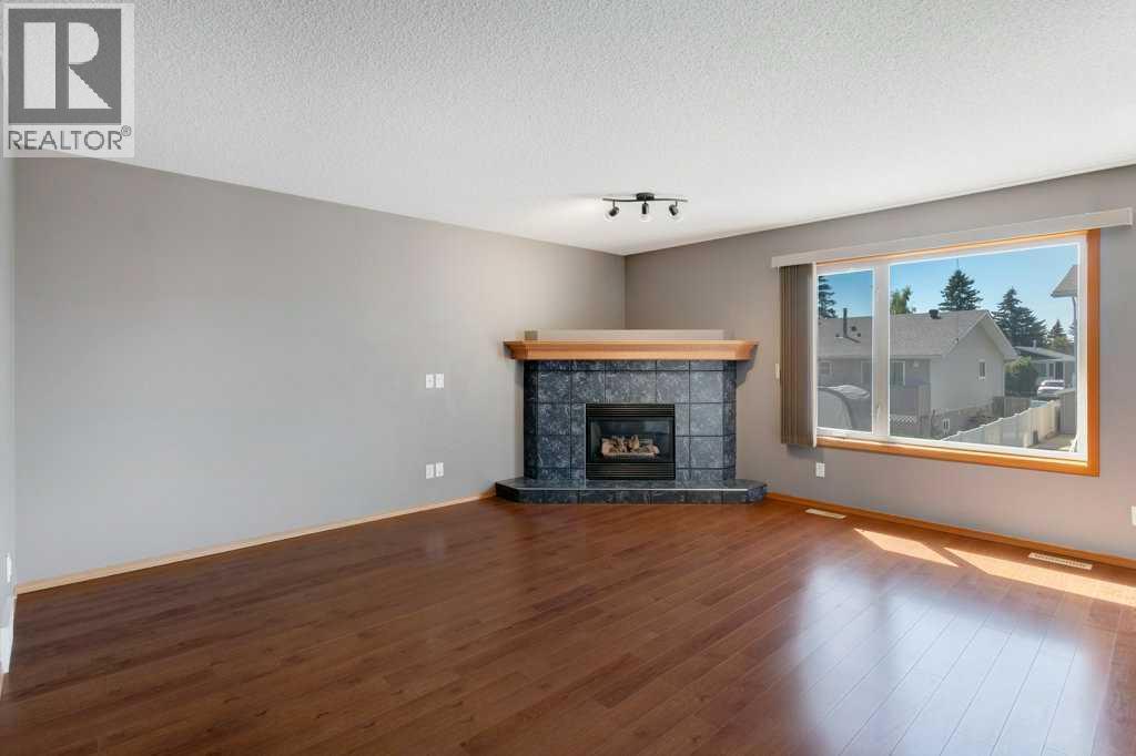 Photo 8 of 18 Big Springs Mews Se, Airdrie AB