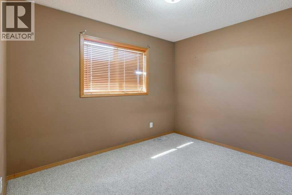Photo 20 of 18 Big Springs Mews Se, Airdrie AB