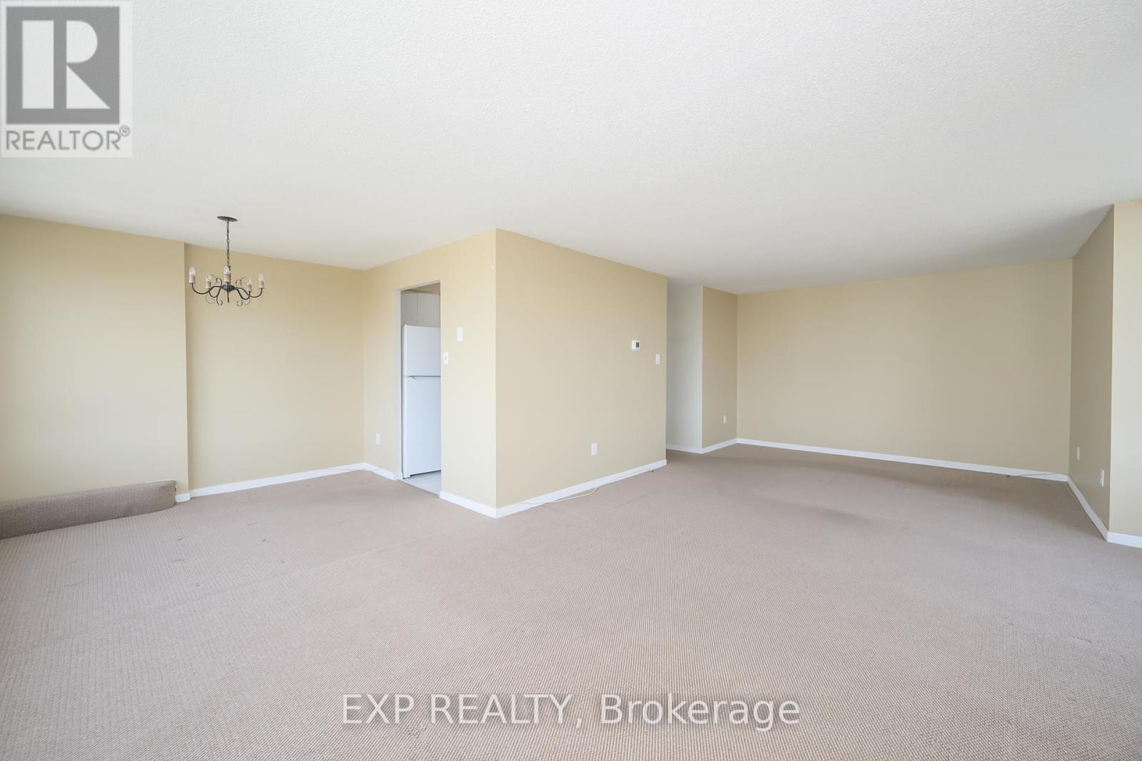 Photo 27 of 910 570 Proudfoot Lane, London North ON