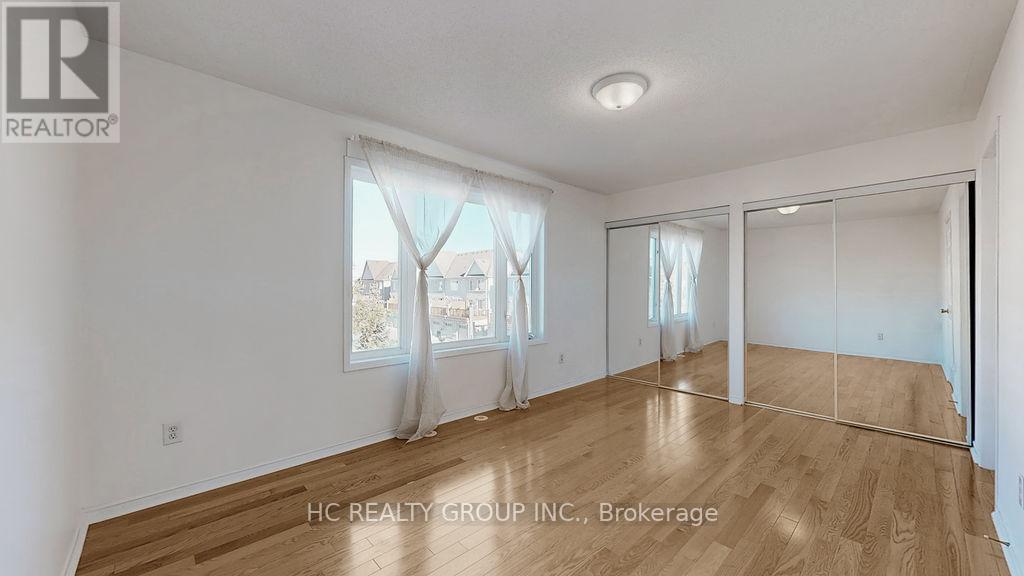 Photo 4 of 268 4975 Southampton Drive, Mississauga ON