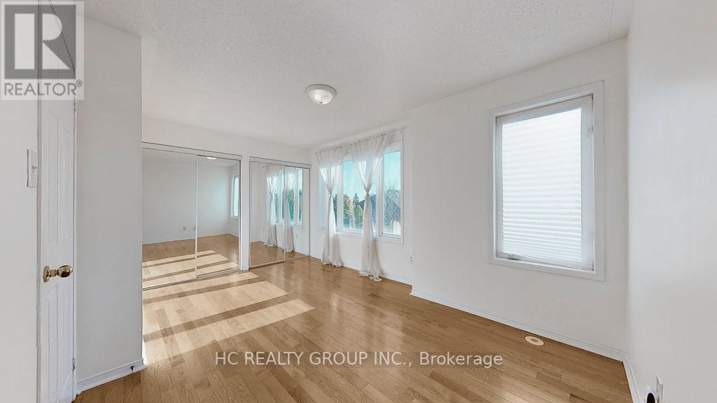 Photo 28 of 268 4975 Southampton Drive, Mississauga ON