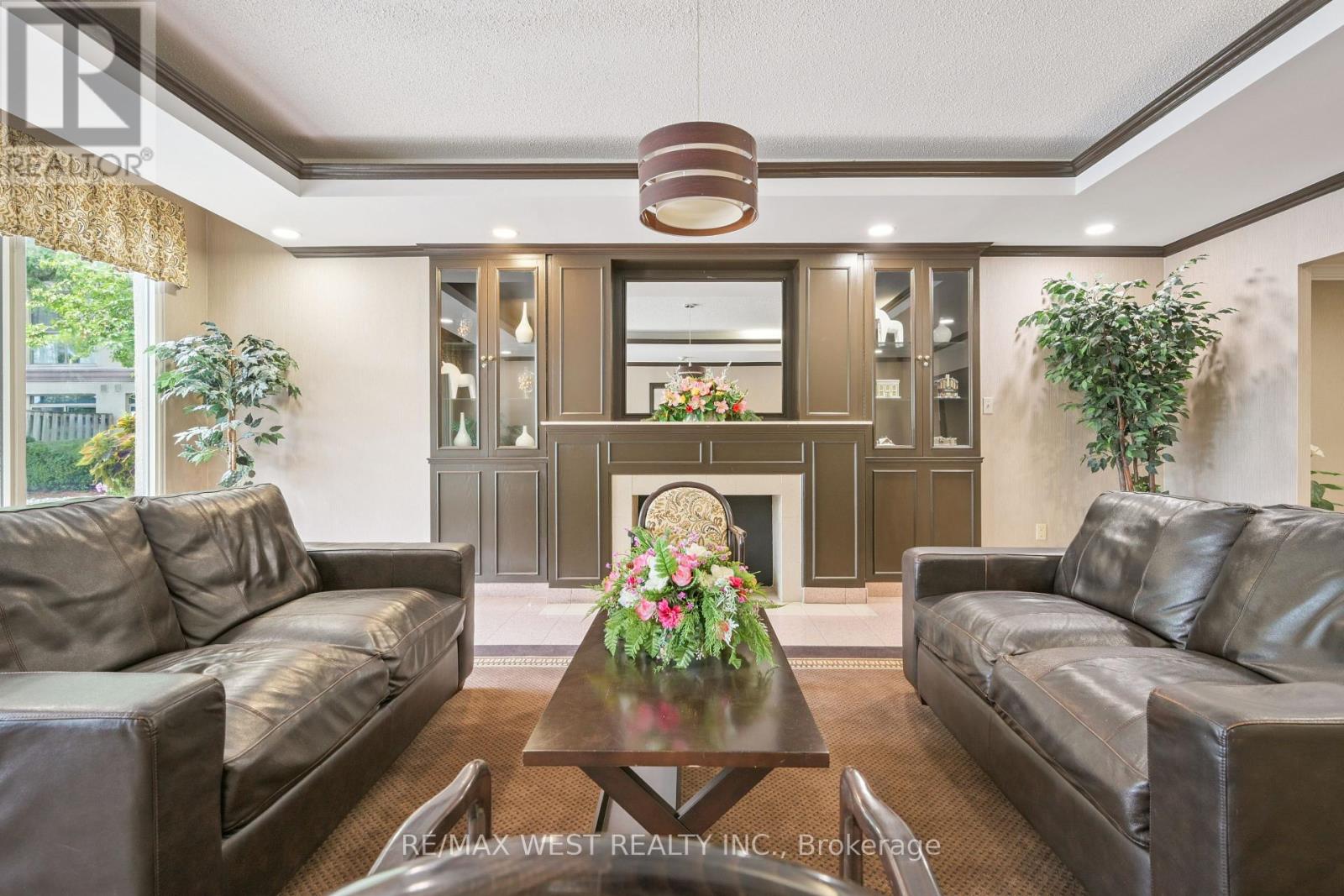 Photo 7 of 241 8351 Mclaughlin Road S, Brampton ON