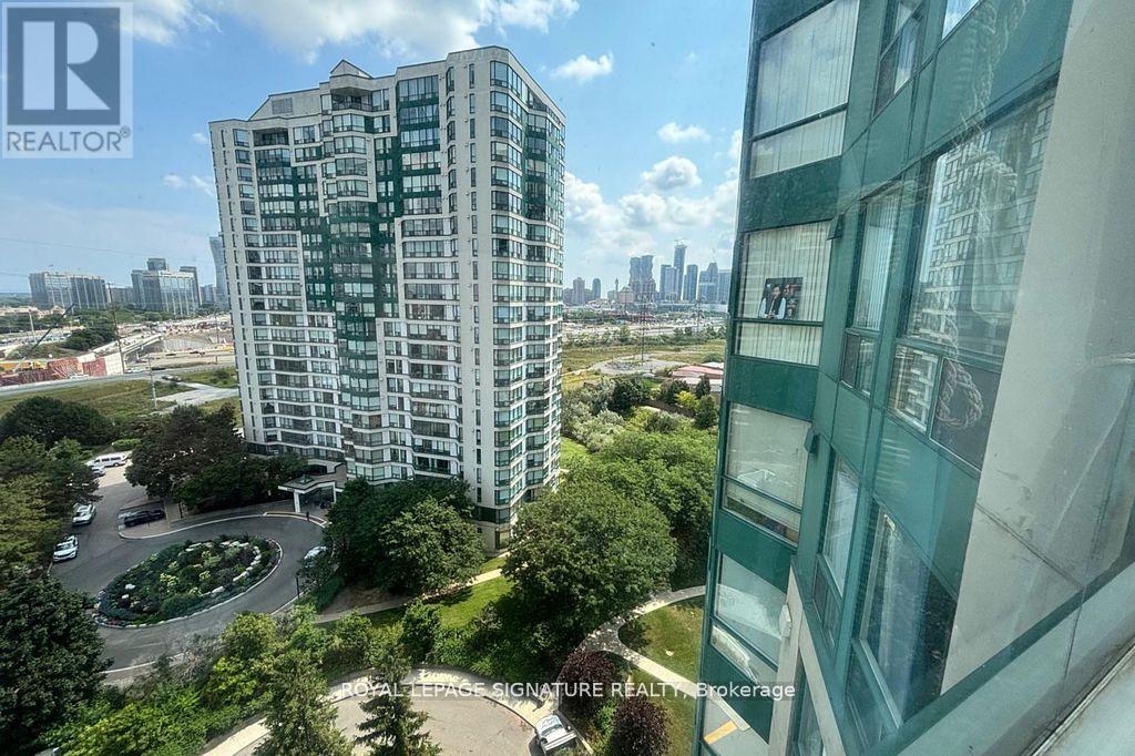 Photo 19 of 1405 4470 Tucana Court, Mississauga ON