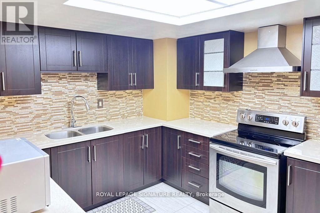 Photo 6 of 1405 4470 Tucana Court, Mississauga ON