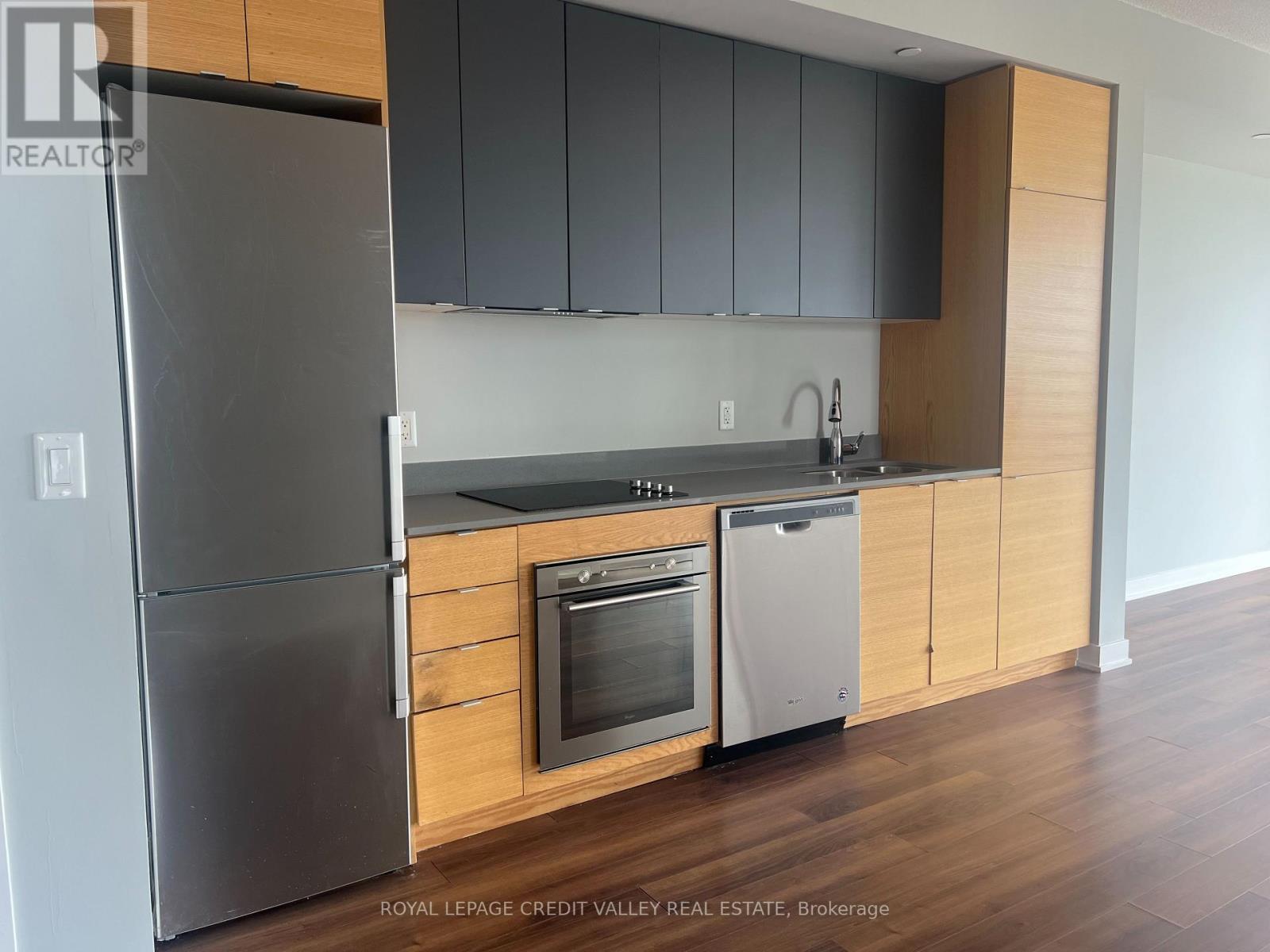 Photo 23 of D 416 5220 Dundas Street, Burlington ON