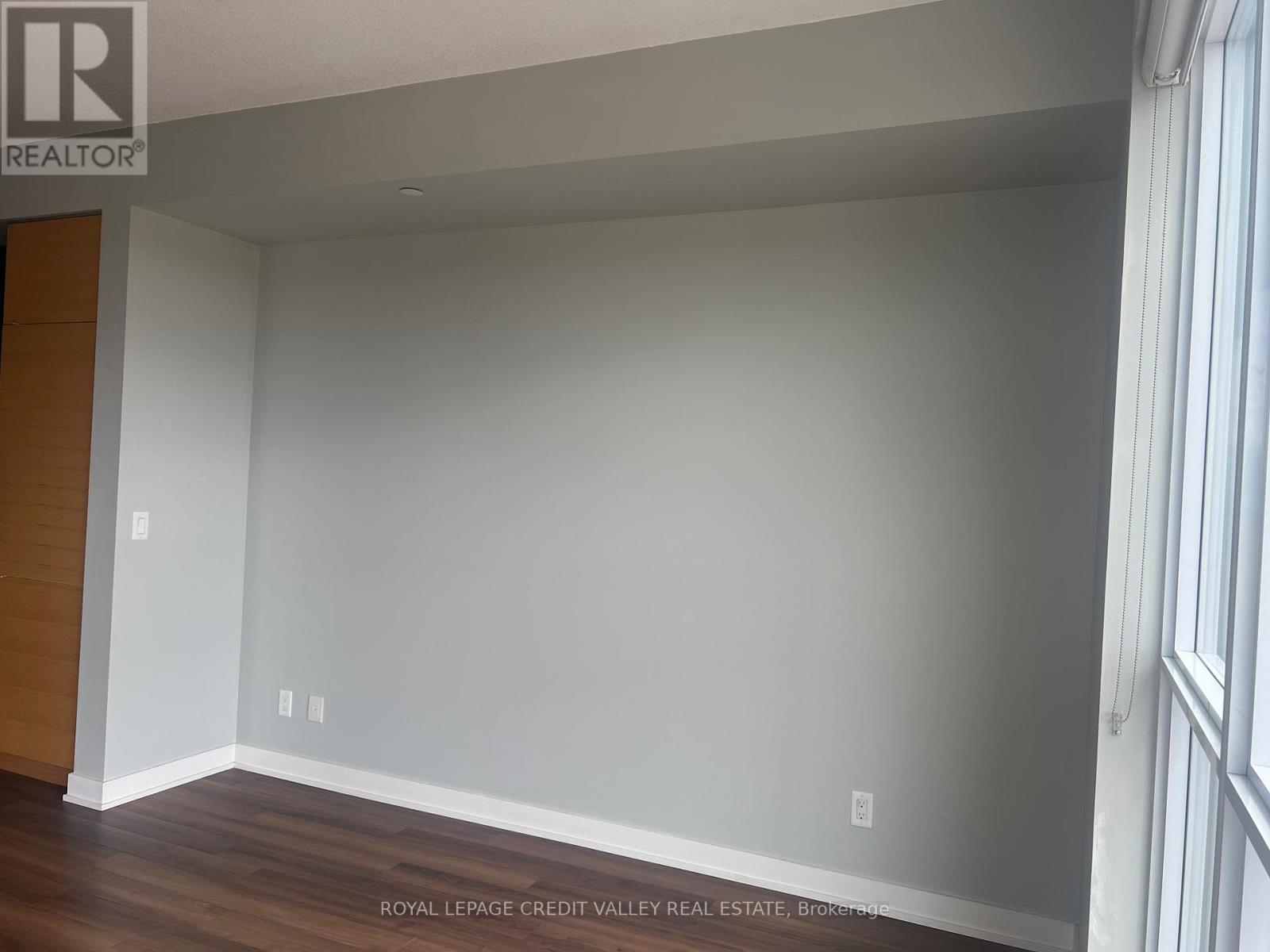 Photo 21 of D 416 5220 Dundas Street, Burlington ON