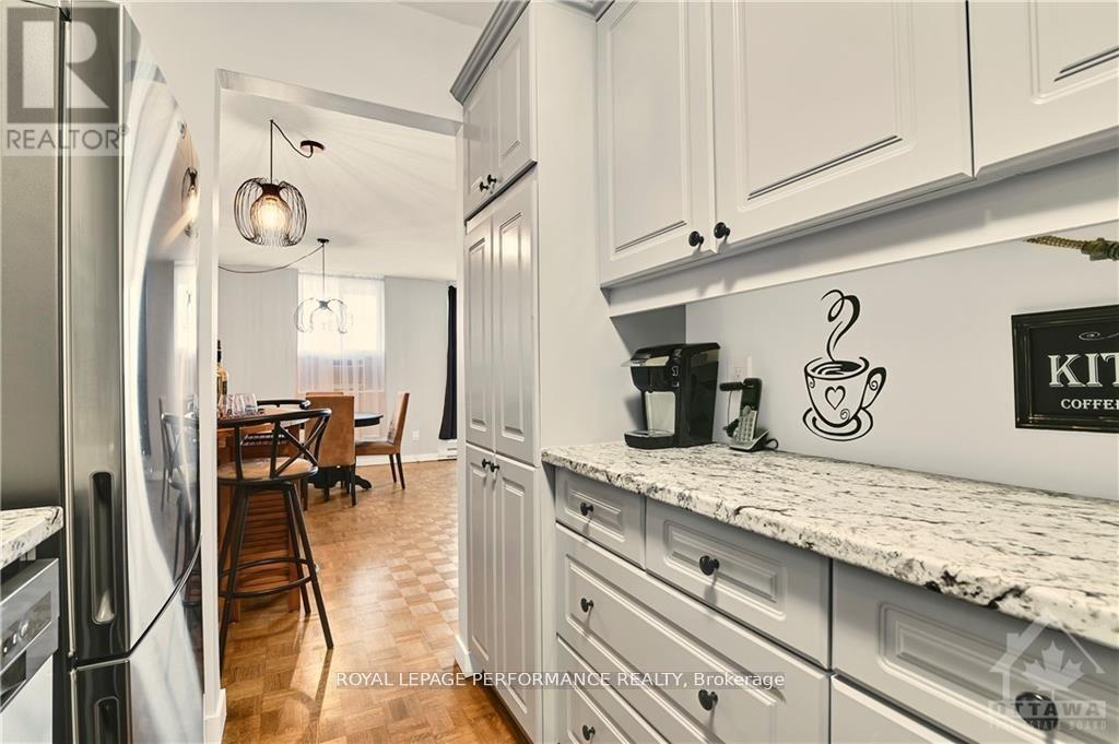 Photo 11 of 1115 2020 Jasmine Crescent, Ottawa ON