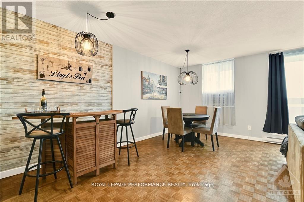 Photo 10 of 1115 2020 Jasmine Crescent, Ottawa ON