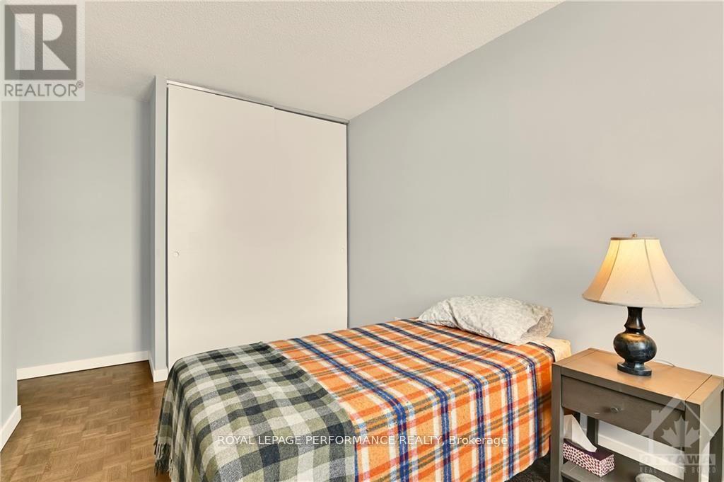 Photo 20 of 1115 2020 Jasmine Crescent, Ottawa ON
