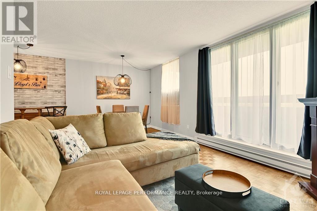 Photo 17 of 1115 2020 Jasmine Crescent, Ottawa ON