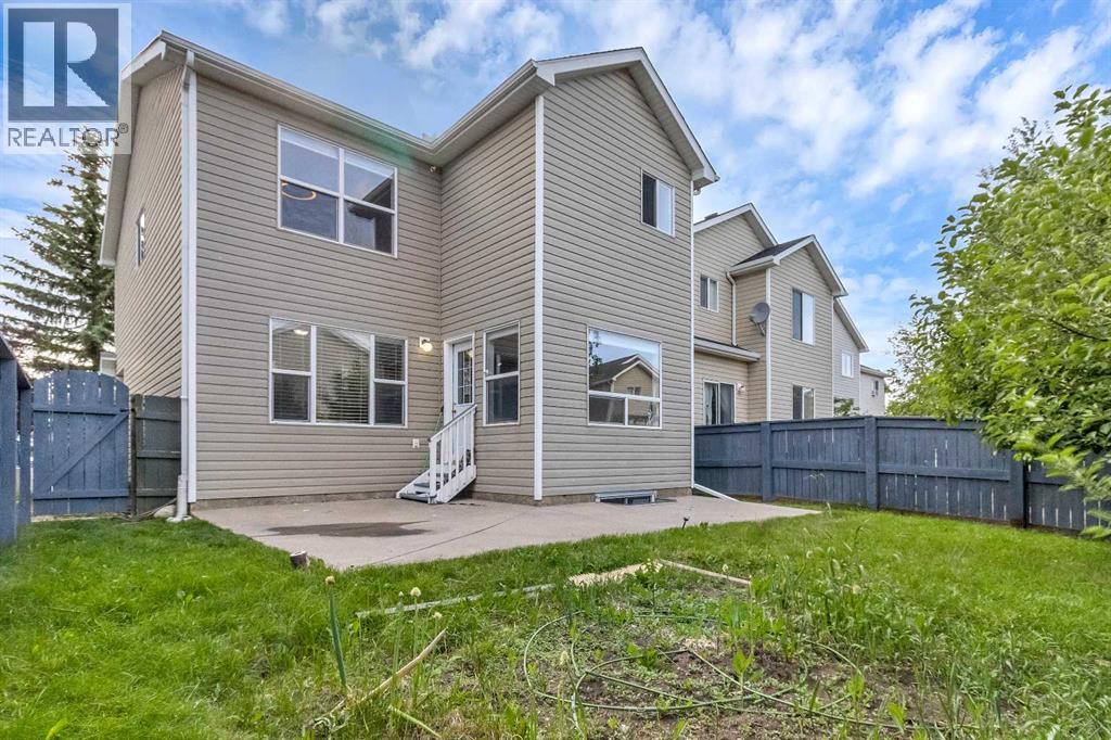 Photo 3 of 42 Royal Elm Drive Nw, Calgary AB