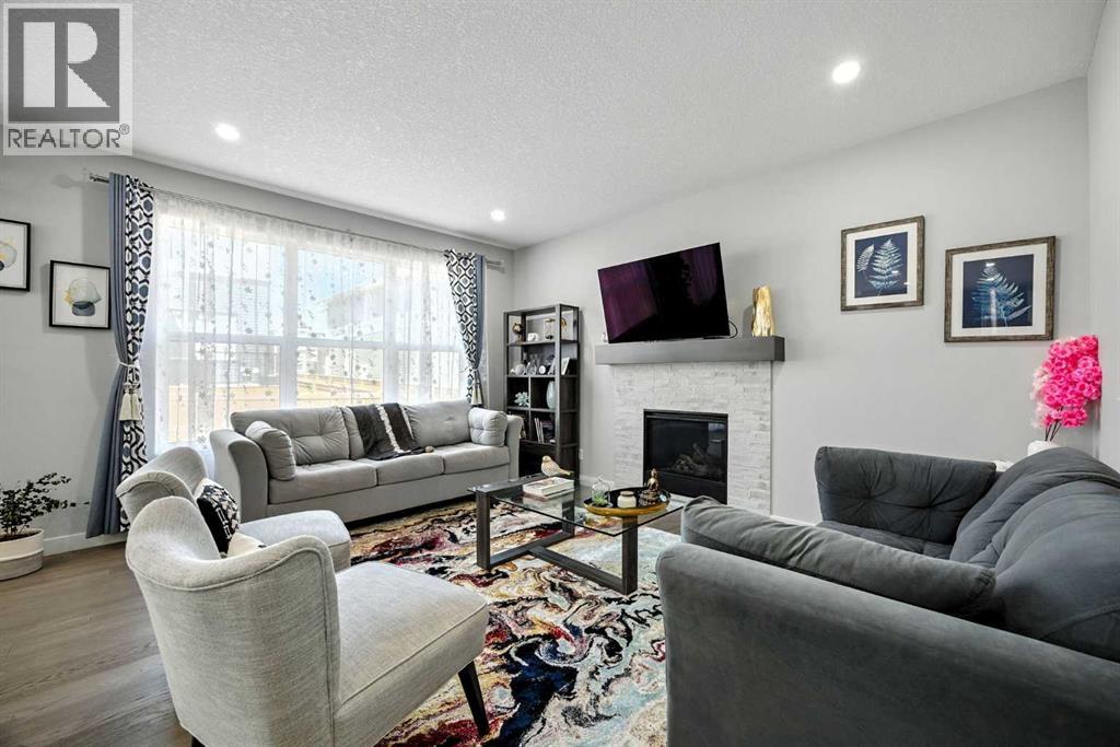 Photo 15 of 97 Amblehurst Gardens Nw, Calgary AB