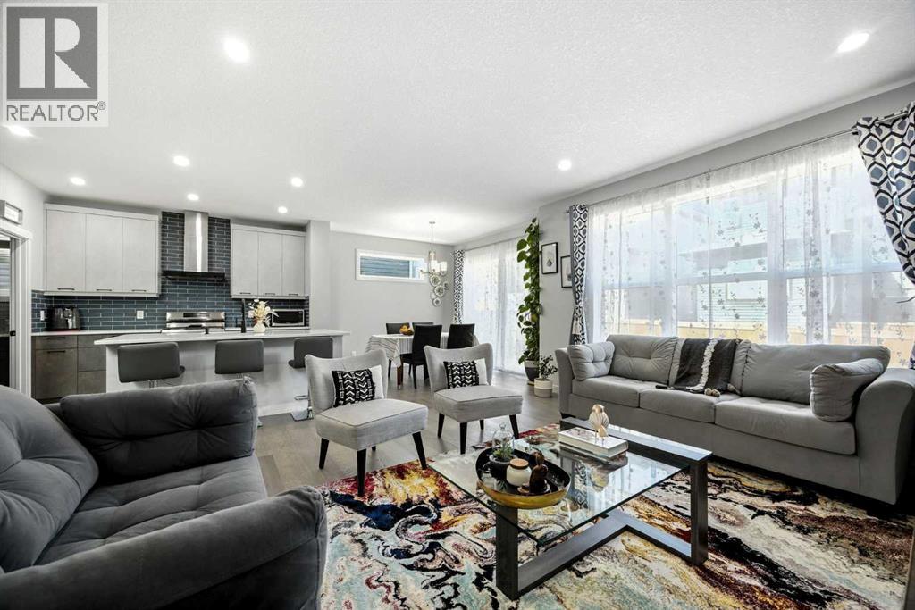 Photo 16 of 97 Amblehurst Gardens Nw, Calgary AB