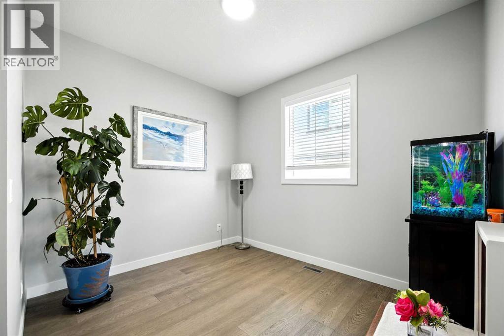 Photo 8 of 97 Amblehurst Gardens Nw, Calgary AB