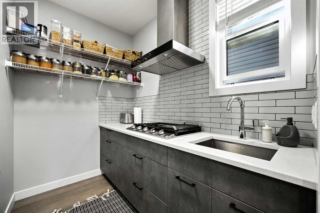 Photo 13 of 97 Amblehurst Gardens Nw, Calgary AB