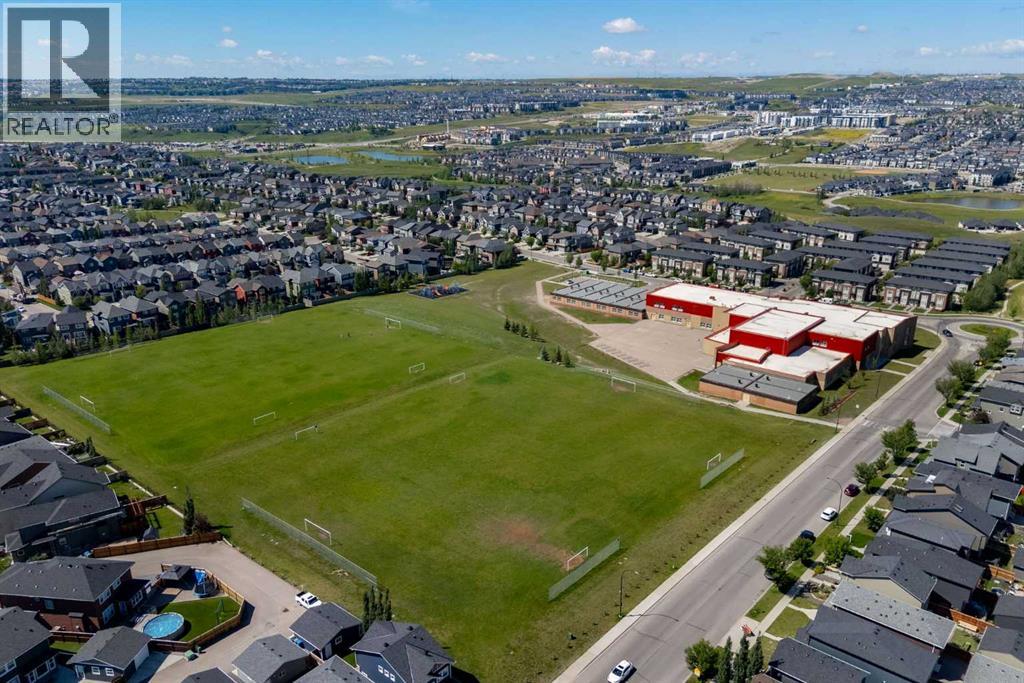 Photo 40 of 97 Amblehurst Gardens Nw, Calgary AB