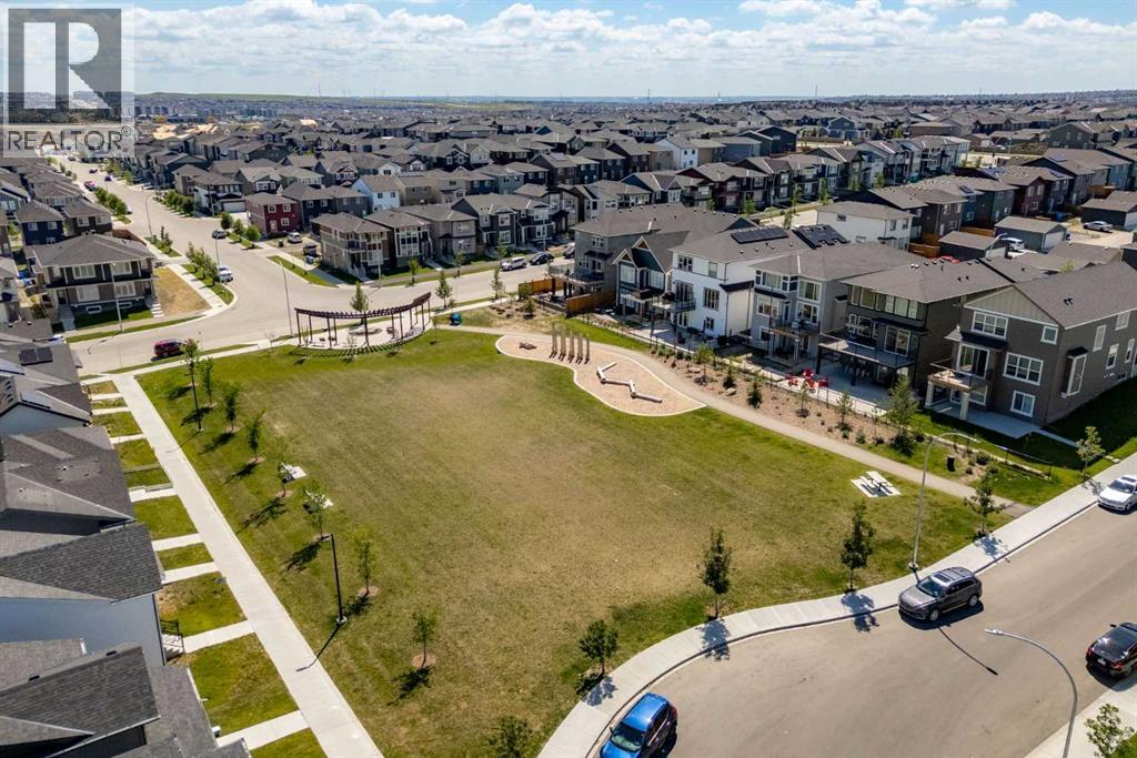 Photo 41 of 97 Amblehurst Gardens Nw, Calgary AB