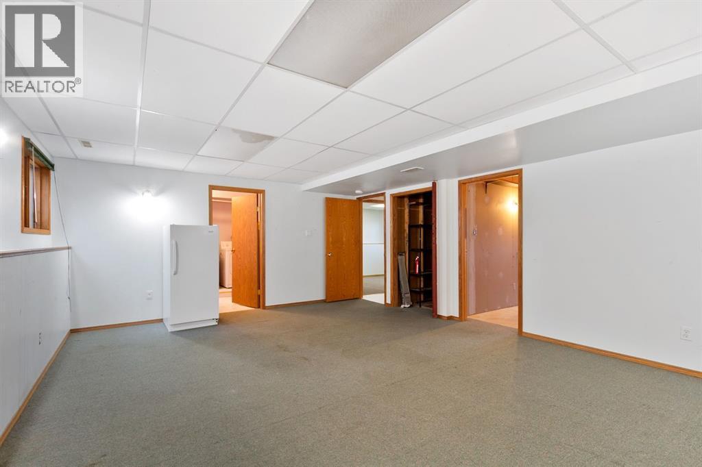 Photo 6 of 5241 Aspen Drive, Blackfalds AB