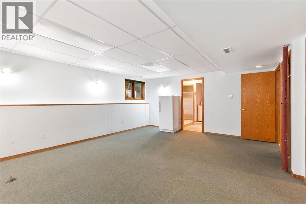 Photo 5 of 5241 Aspen Drive, Blackfalds AB