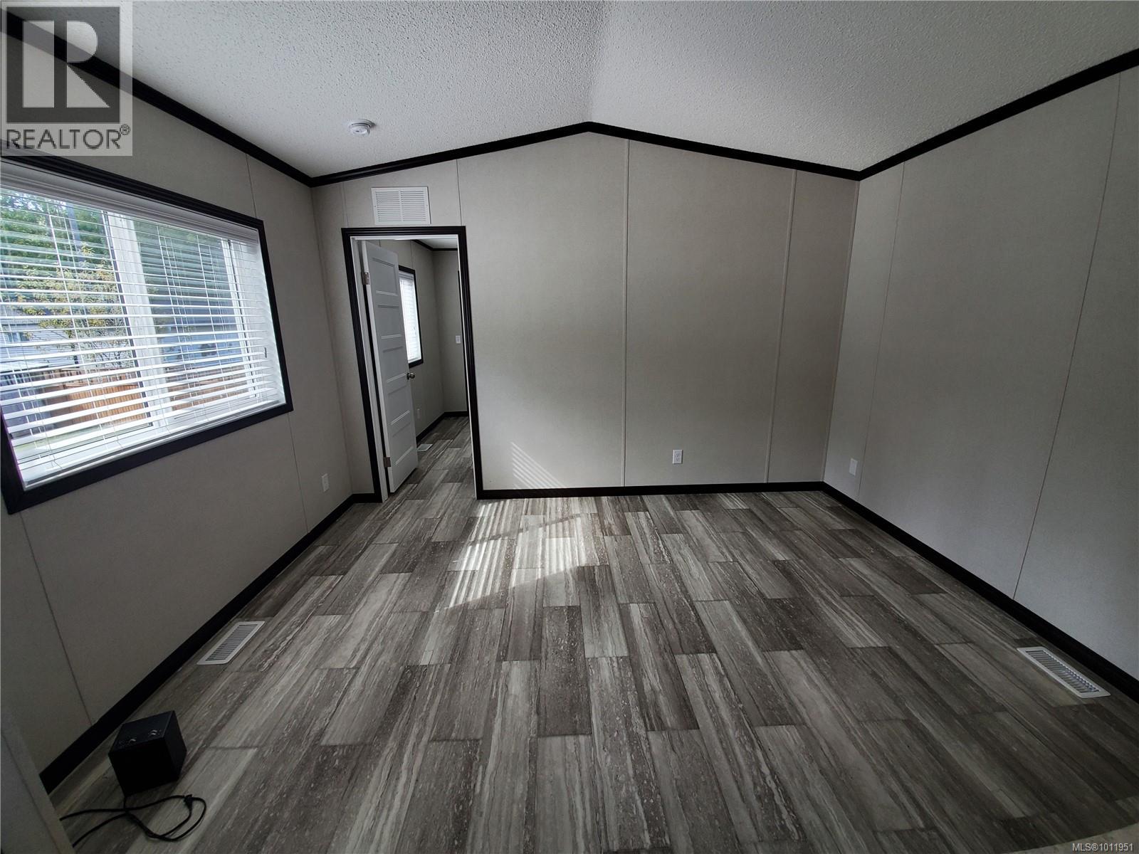 Photo 4 of 52 1720 Whibley Rd, Coombs BC