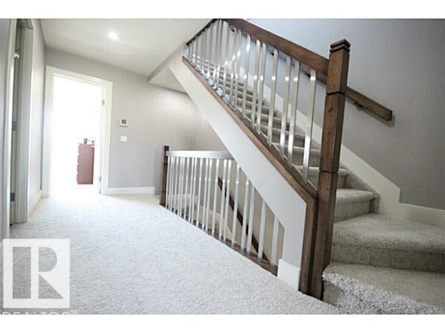 Photo 5 of 11333 76 Av Nw, Edmonton AB