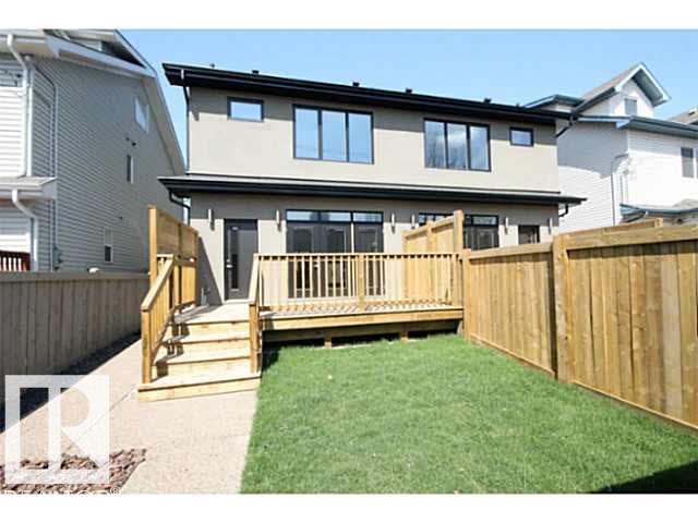 Photo 17 of 11333 76 Av Nw, Edmonton AB