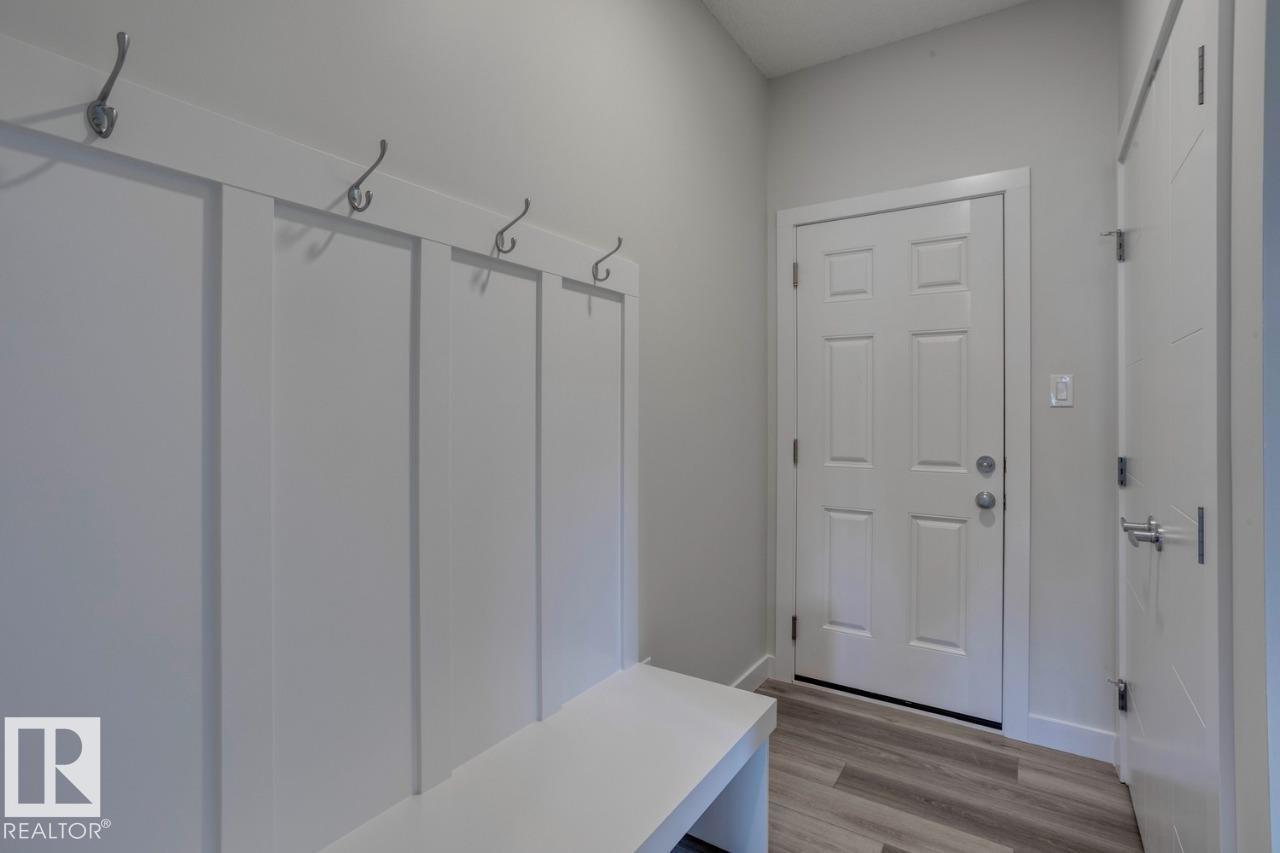 Photo 21 of 2831 191 St Nw, Edmonton AB