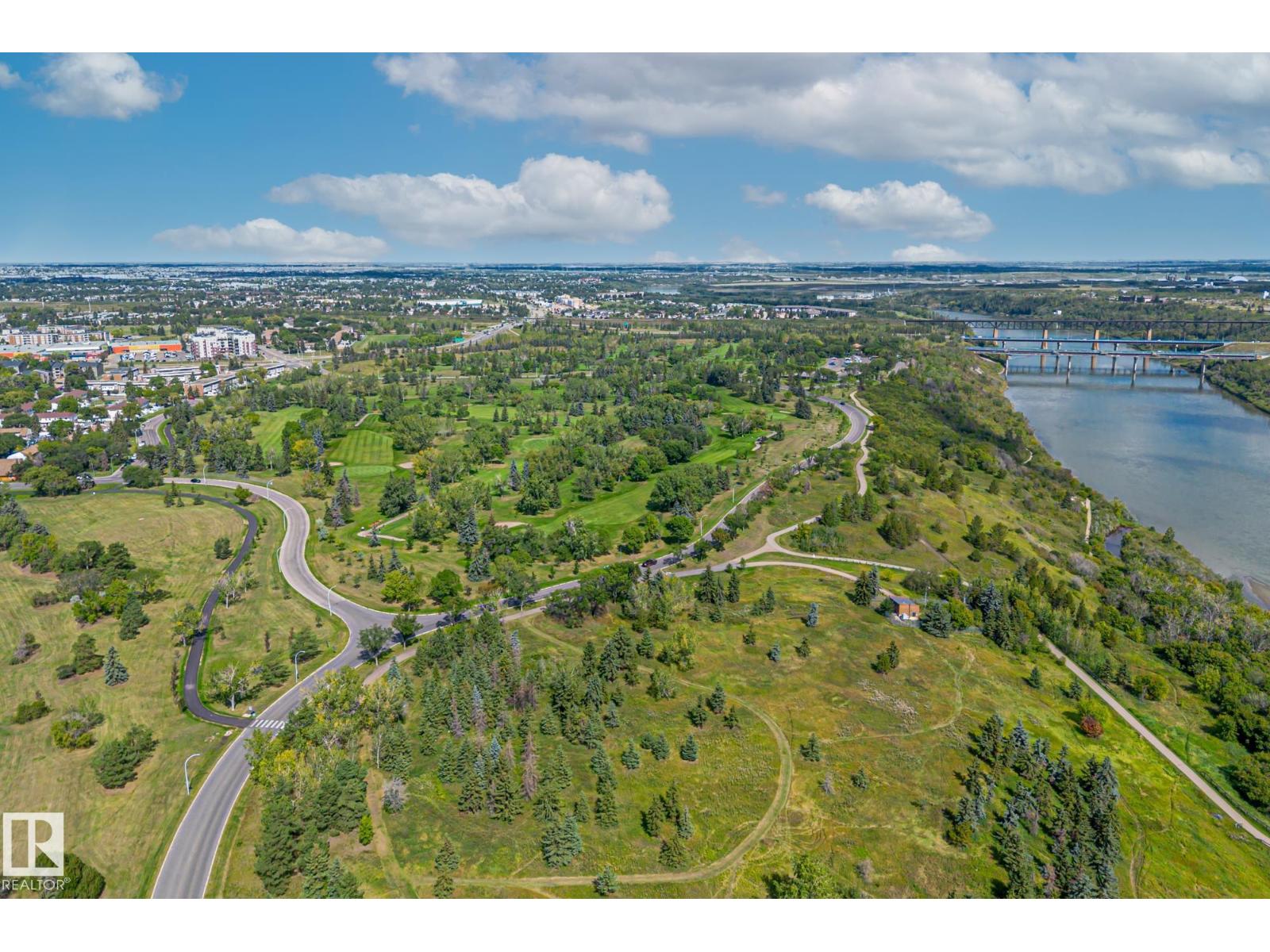 Photo 53 of 10832 31 St Nw, Edmonton AB