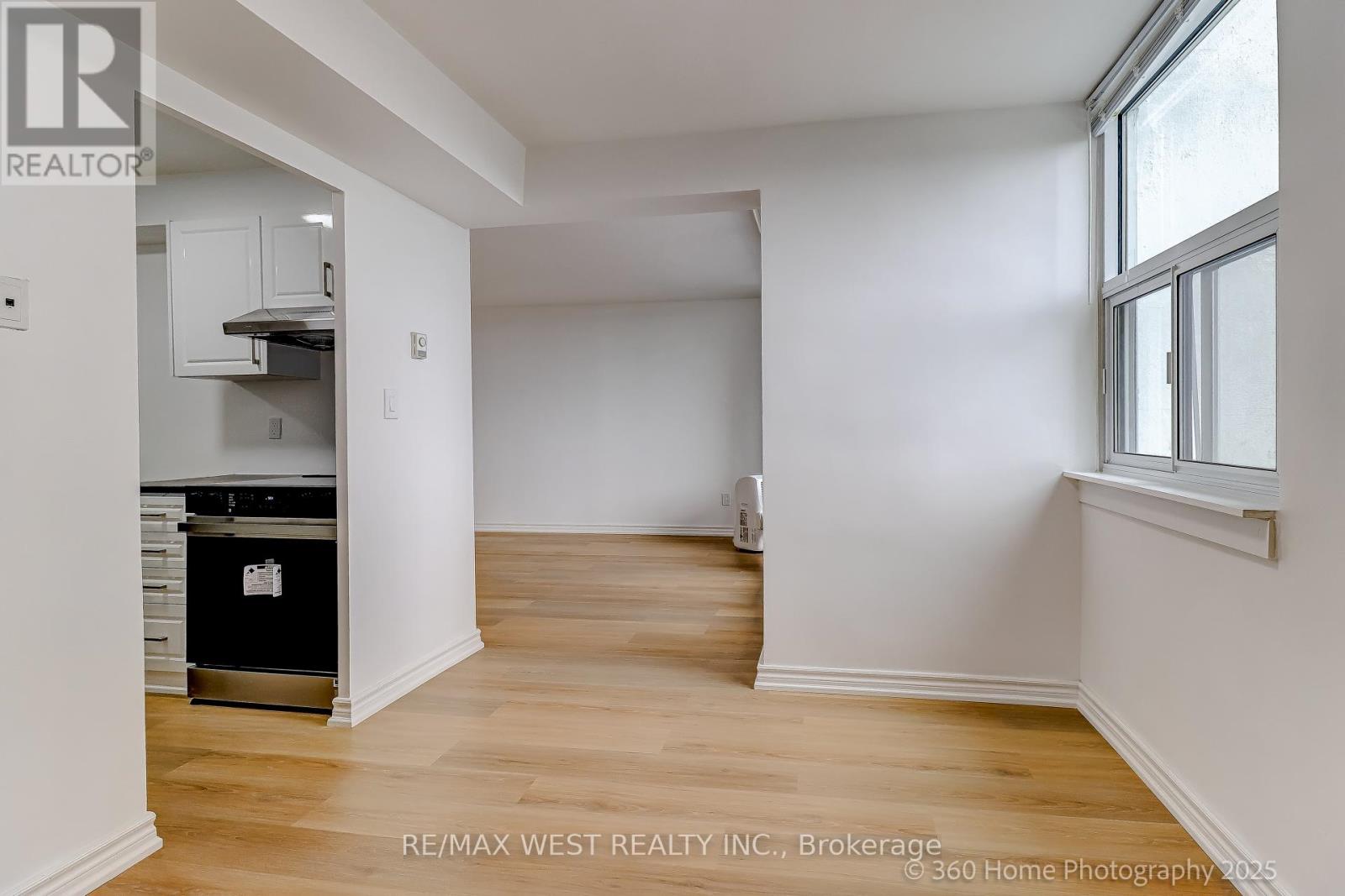 Photo 12 of 803 3 Massey Square, Toronto ON