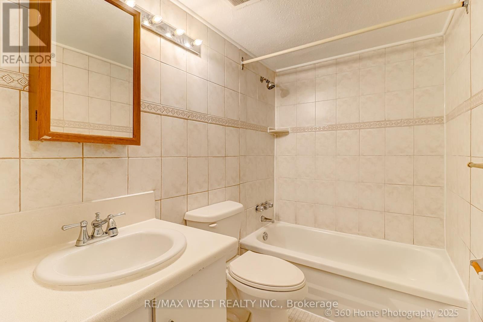 Photo 13 of 803 3 Massey Square, Toronto ON