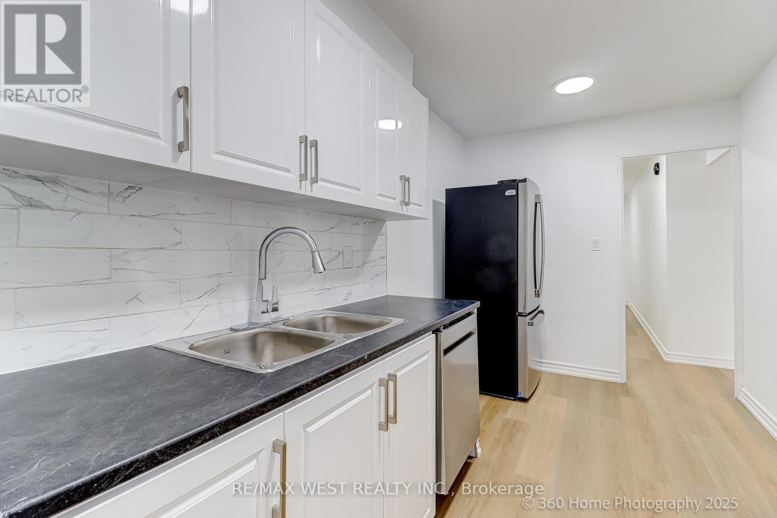 Photo 20 of 803 3 Massey Square, Toronto ON