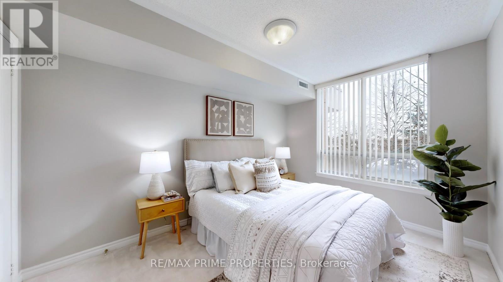 Photo 34 of 320 85 The Boardwalk Way, Markham ON