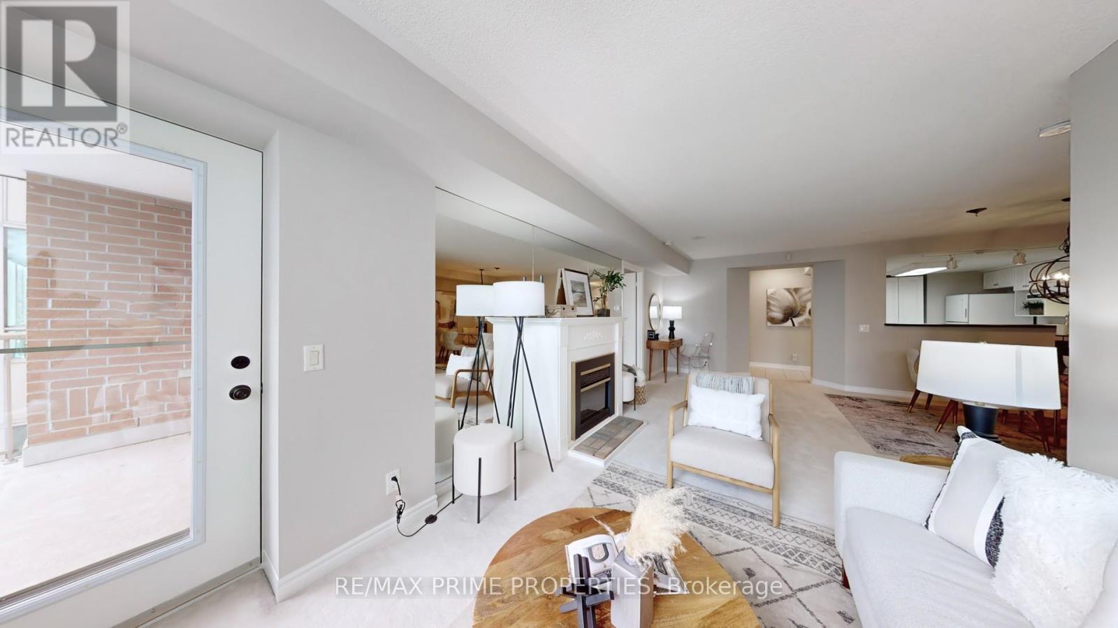 Photo 12 of 320 85 The Boardwalk Way, Markham ON
