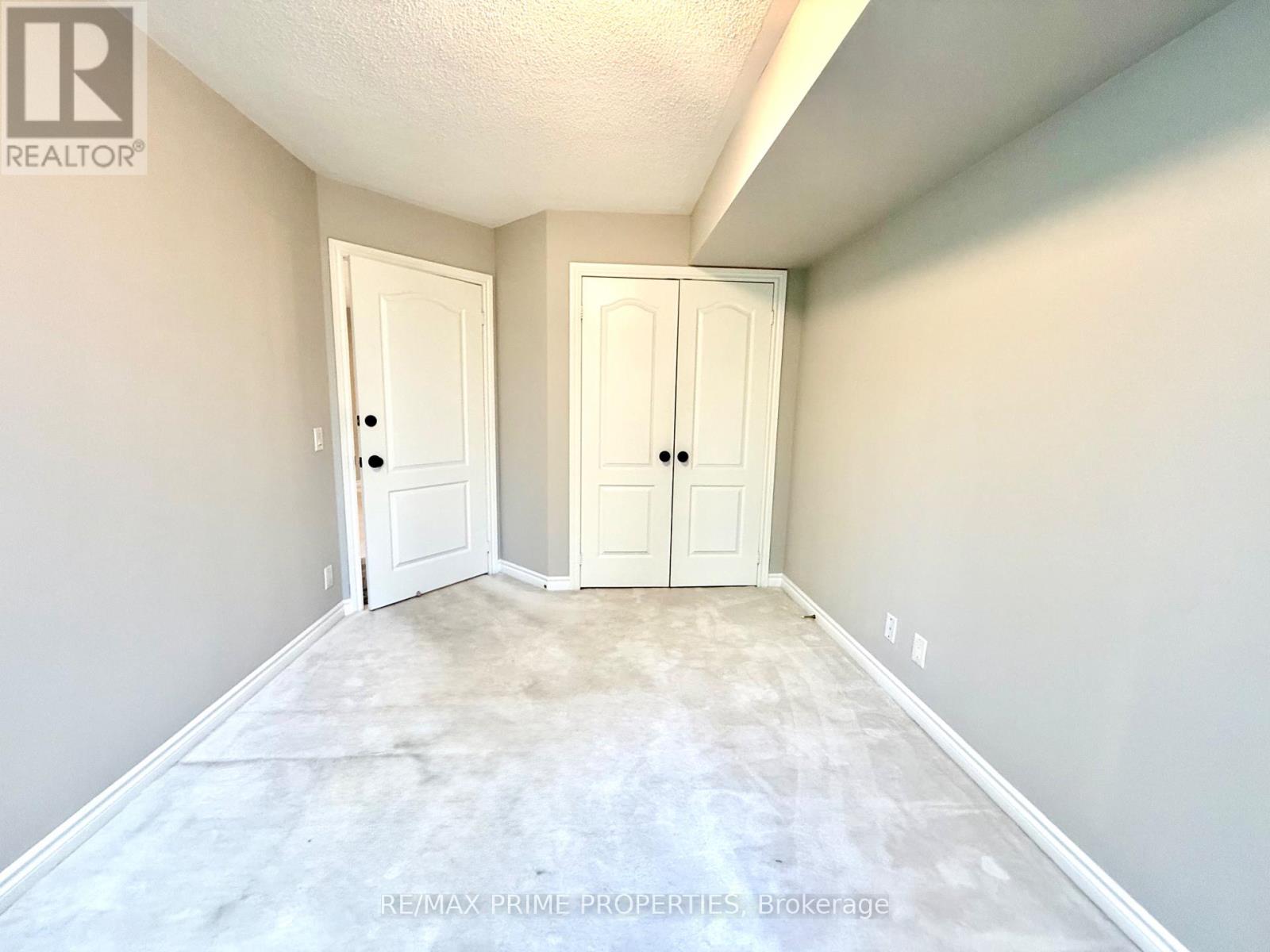 Photo 36 of 320 85 The Boardwalk Way, Markham ON