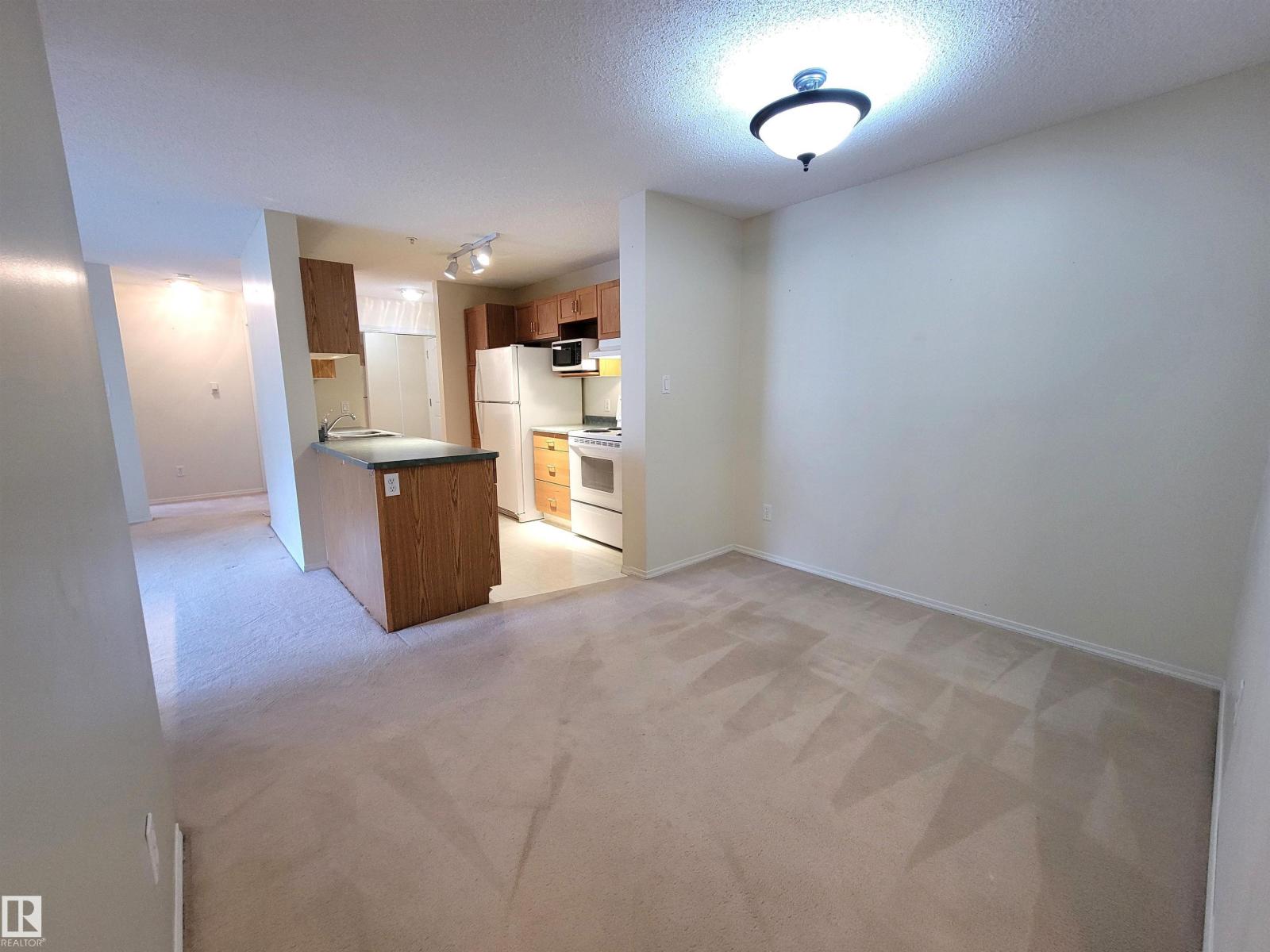 Photo 29 of 312 10511 42 Av Nw, Edmonton AB