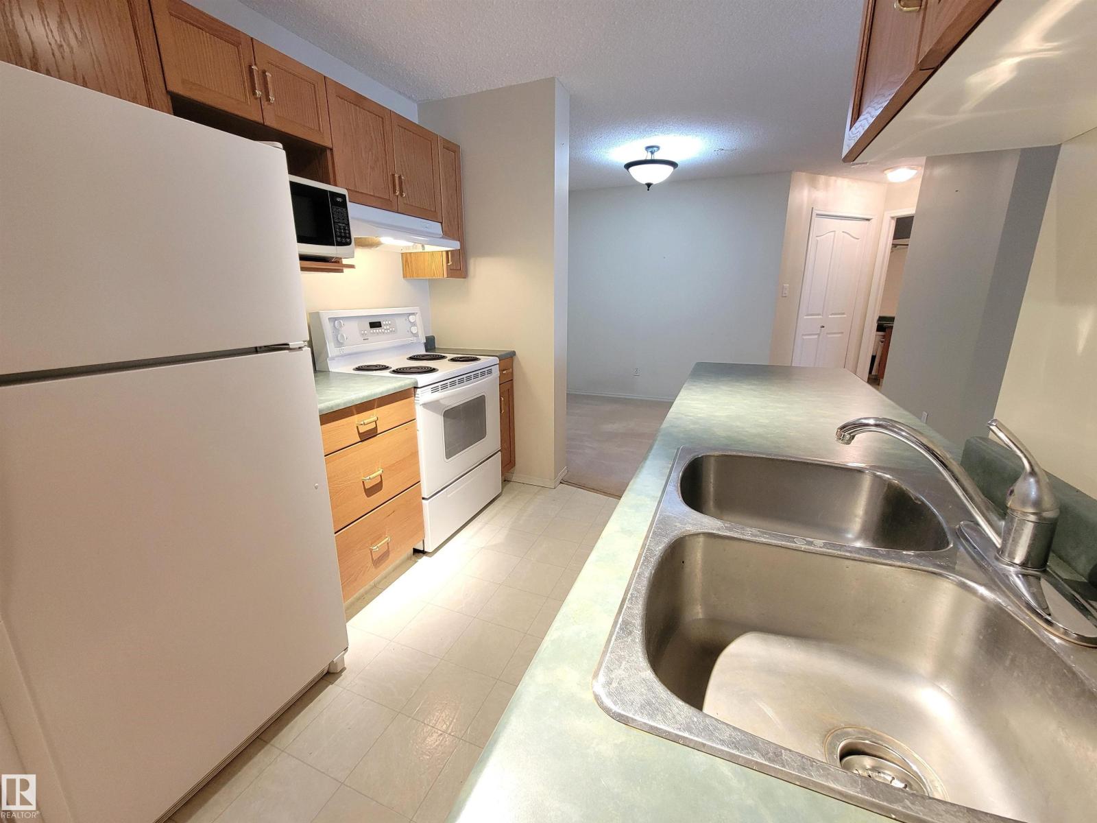 Photo 28 of 312 10511 42 Av Nw, Edmonton AB