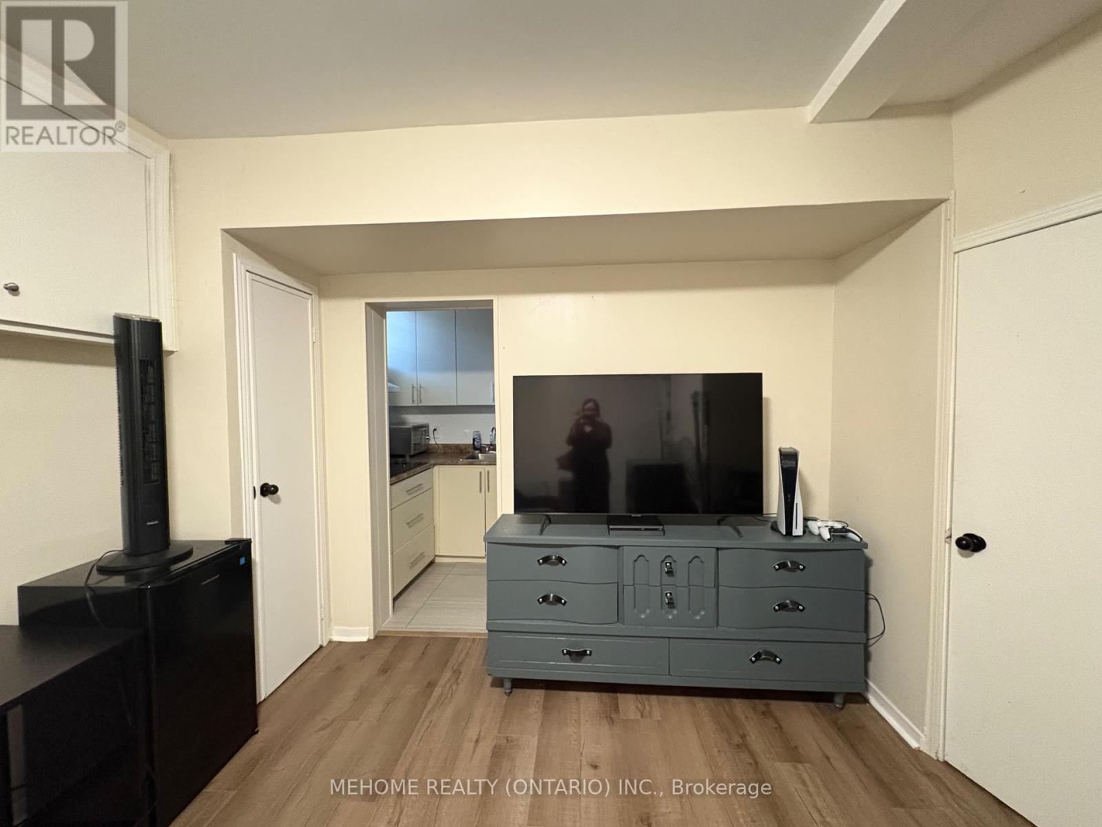 Photo 7 of Bsmt 2 30 Morningside Avenue, Toronto ON